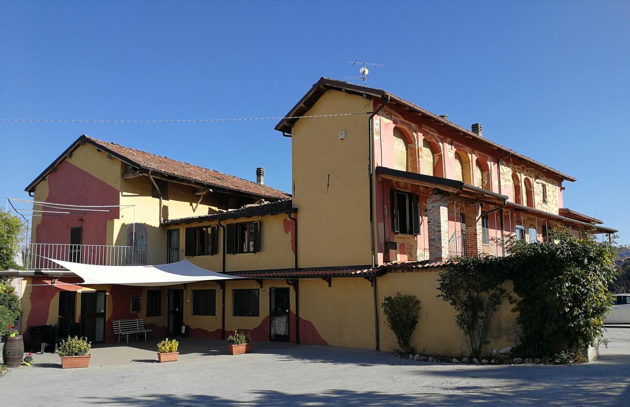 Locanda Montecarlo Lesegno Exterior photo